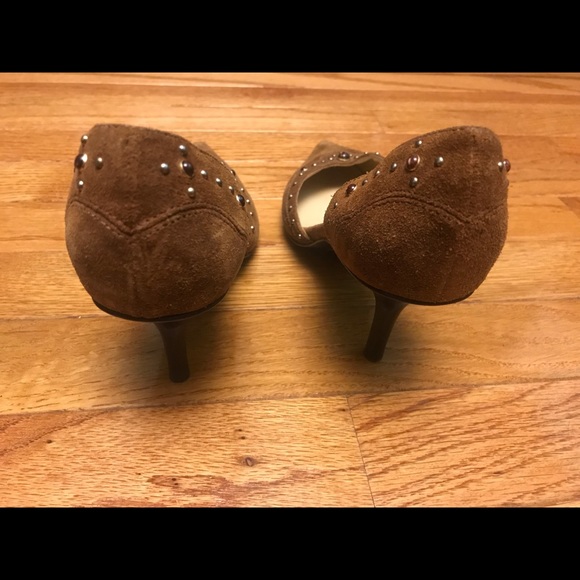 MICHAEL KORS BROWN SUEDE LEATHER POINTY TOE PUMPS - Picture 5 of 8